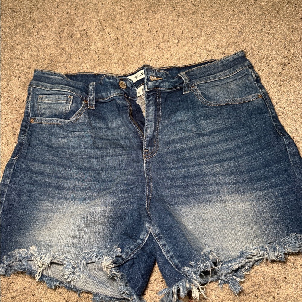 Zenana Outfitters Distressed Blue Jean Shorts